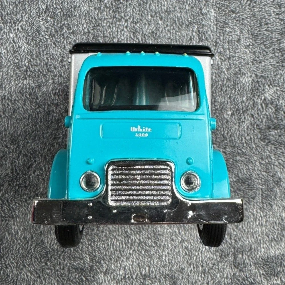Vintage 1995 ERTL Ace Hardware Kenworth‎ Truck Coin Bank Diecast